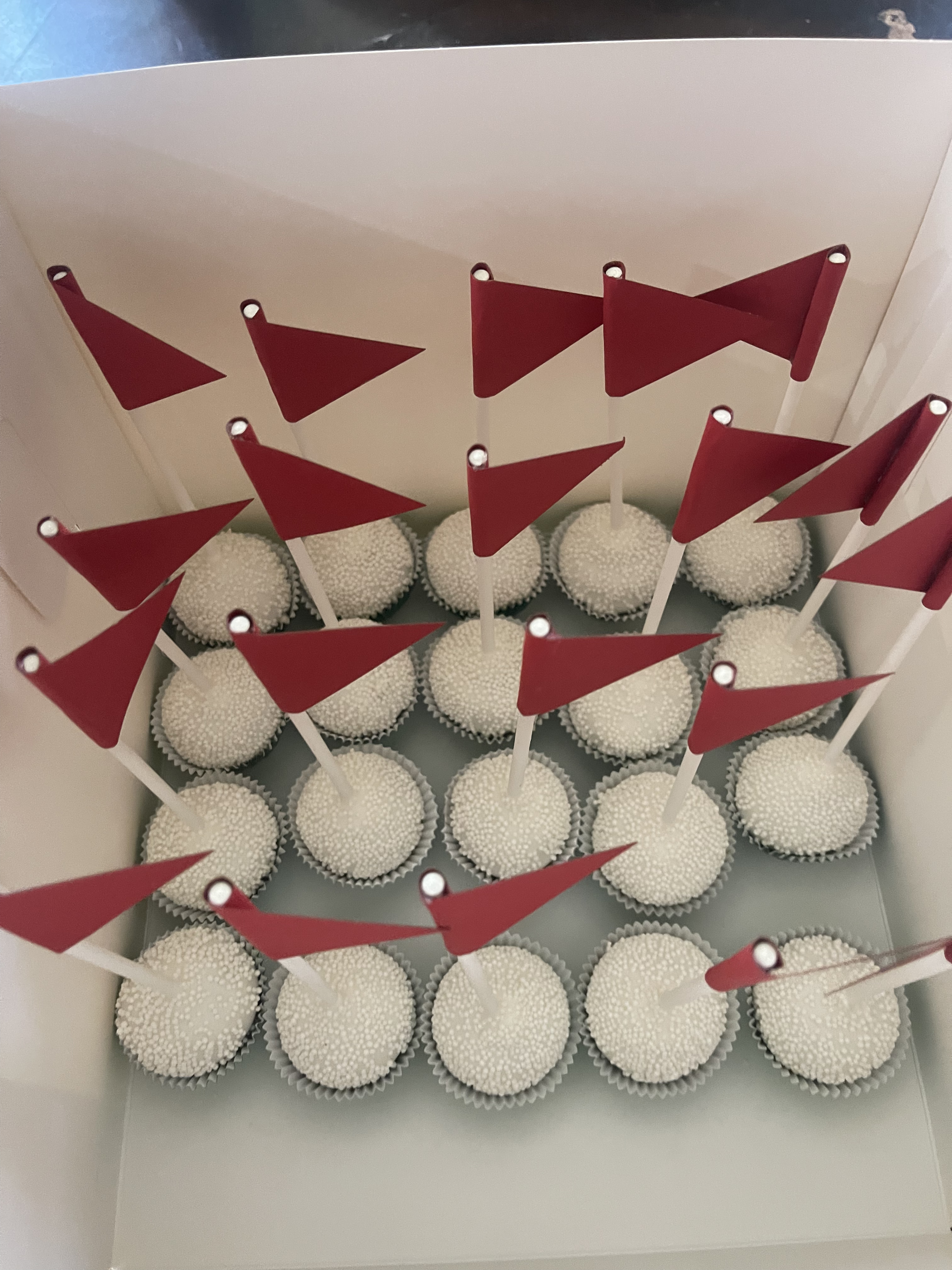 Golf-Inspired Cake Pops